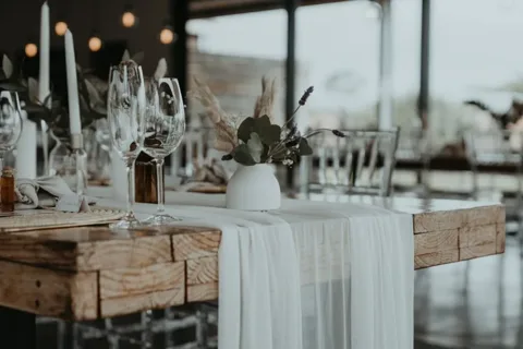 Heather & Brad / Kay & Monty · The Crags — photography by Sharyn Hodges