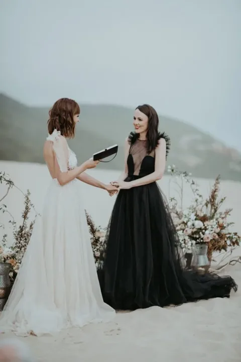Jess & Lara / Robberg Nature Reserve · Plettenberg Bay — photography by Sharyn Hodges