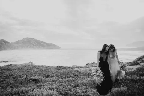 Jess & Lara / Robberg Nature Reserve · Plettenberg Bay — photography by Sharyn Hodges